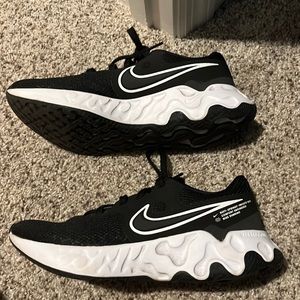 Nike Women's Stroke Running Shoe size 9